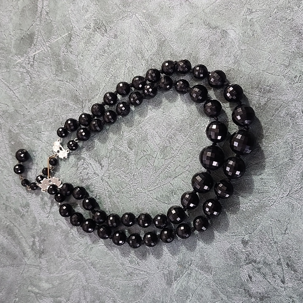 Vintage beaded necklace